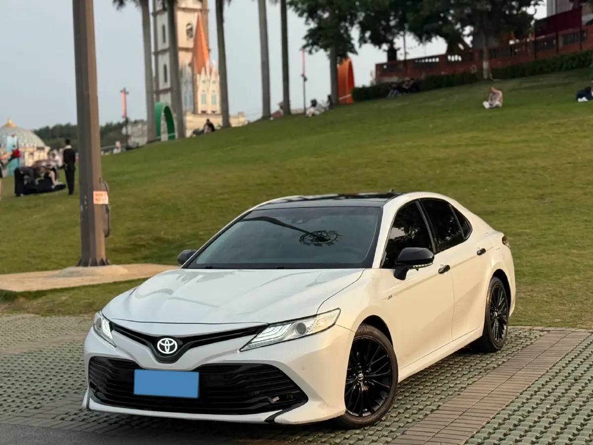 2018 Toyota Camry 2.5L 209HP L4 8AT,autocango,china used car exporter,china ev exporter,chinese used car exporter,chinese used ev exporter