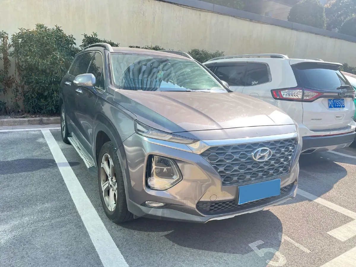 2019 Hyundai Santafe 2.0T 240HP L4 8AT,autocango,china used car exporter,china ev exporter,chinese used car exporter,chinese used ev exporter