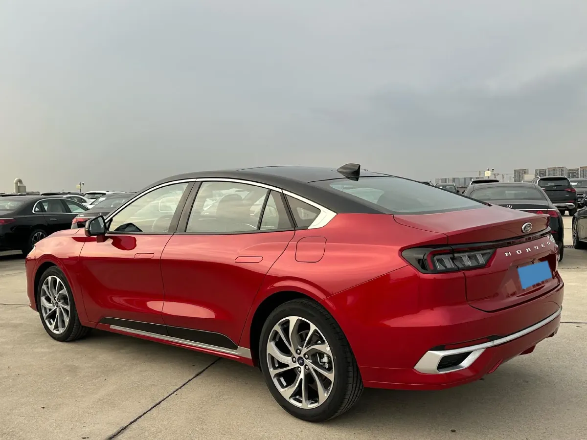 2023 Ford Mondeo 2.0T 254HP L4 8AT,autocango,china used car exporter,china ev exporter,chinese used car exporter,chinese used ev exporter