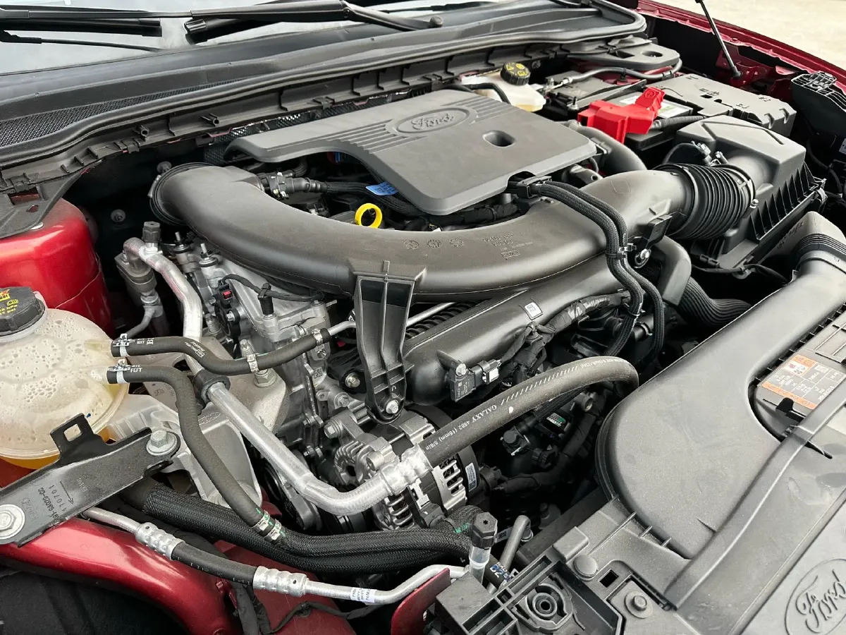 2023 Ford Mondeo 2.0T 254HP L4 8AT,autocango,china used car exporter,china ev exporter,chinese used car exporter,chinese used ev exporter