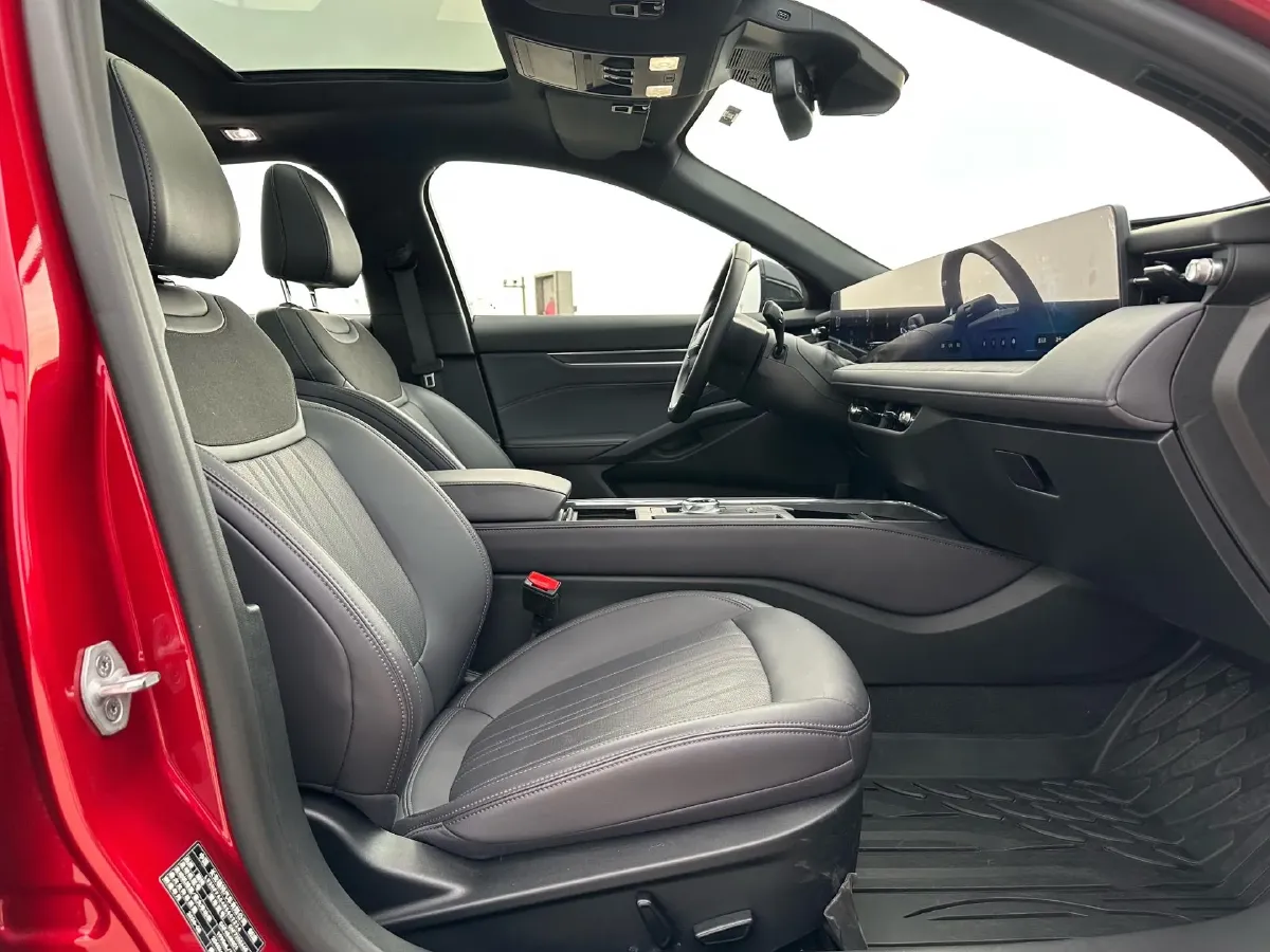 2023 Ford Mondeo 2.0T 254HP L4 8AT,autocango,china used car exporter,china ev exporter,chinese used car exporter,chinese used ev exporter