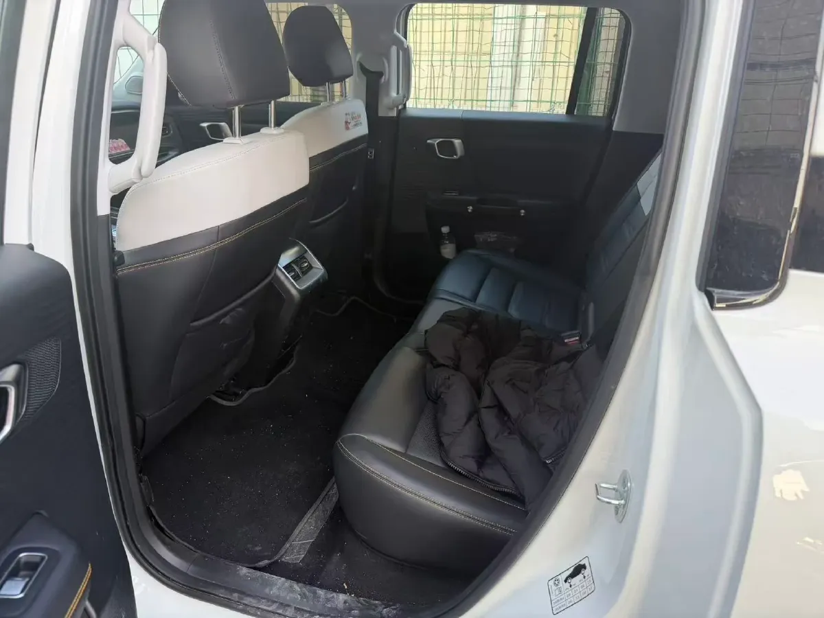 2024 Beijing BJ30 1.5T 158HP L4 2DHT Hybrid,autocango,china used car exporter,china ev exporter,chinese used car exporter,chinese used ev exporter