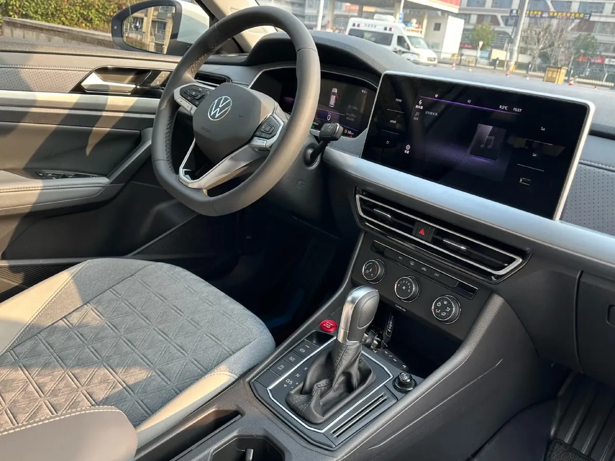 2024 Volkswagen Lavida 1.5L 110HP L4 6AT,autocango,china used car exporter,china ev exporter,chinese used car exporter,chinese used ev exporter