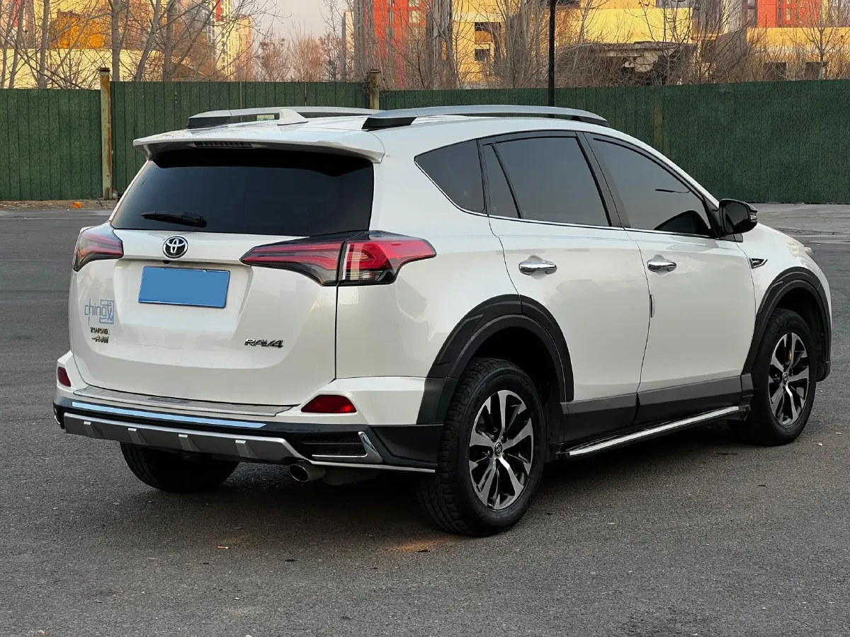 2018 Toyota RAV4 2.0L 151HP L4 CVT,autocango,china used car exporter,china ev exporter,chinese used car exporter,chinese used ev exporter