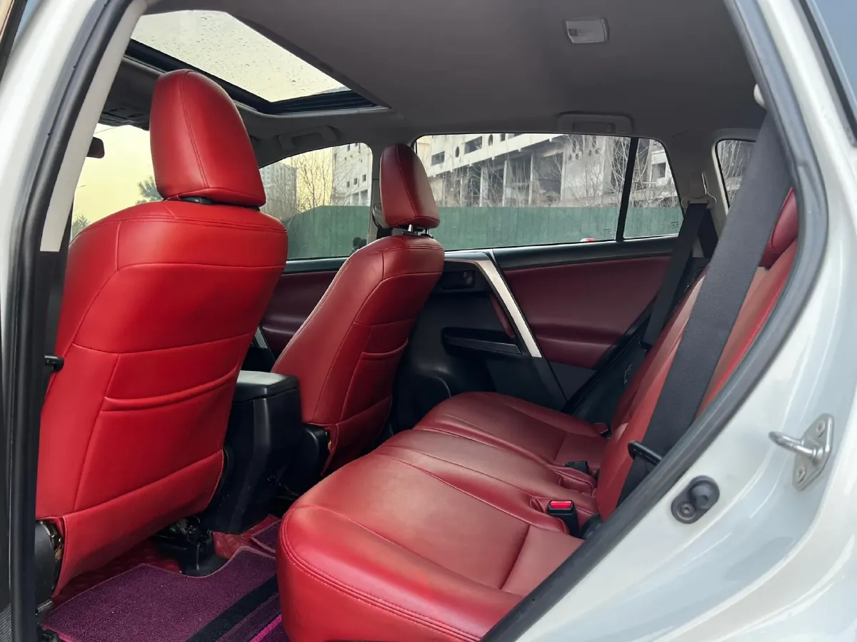 2018 Toyota RAV4 2.0L 151HP L4 CVT,autocango,china used car exporter,china ev exporter,chinese used car exporter,chinese used ev exporter