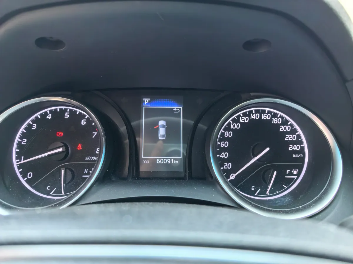 2023 Toyota Camry 2.0L 177HP L4 CVT,autocango,china used car exporter,china ev exporter,chinese used car exporter,chinese used ev exporter