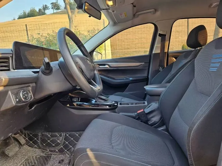 2021 Ford Escort 1.5L 122HP L3 6AT,autocango,china used car exporter,china ev exporter,chinese used car exporter,chinese used ev exporter