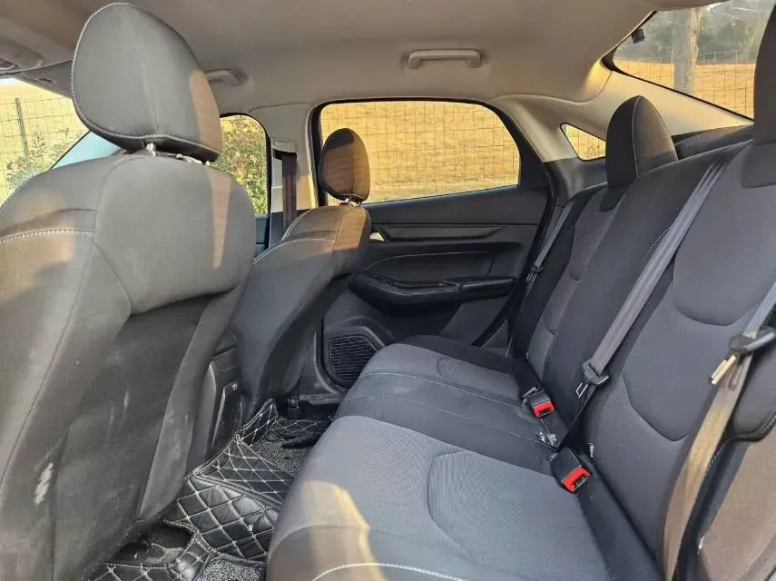 2021 Ford Escort 1.5L 122HP L3 6AT,autocango,china used car exporter,china ev exporter,chinese used car exporter,chinese used ev exporter