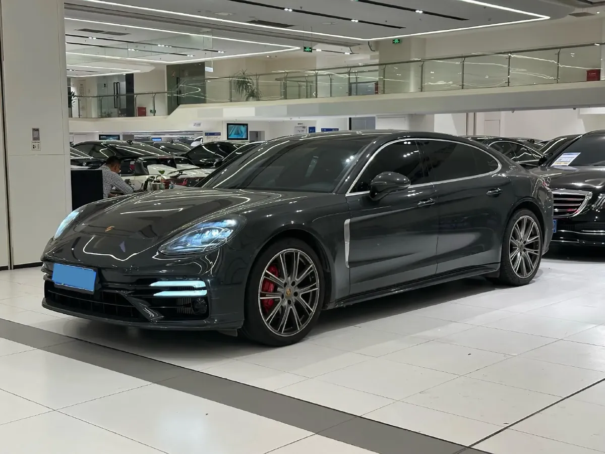 2019 Porsche Panamera 2.9T 330HP V6 8DCT,autocango,china used car exporter,china ev exporter,chinese used car exporter,chinese used ev exporter