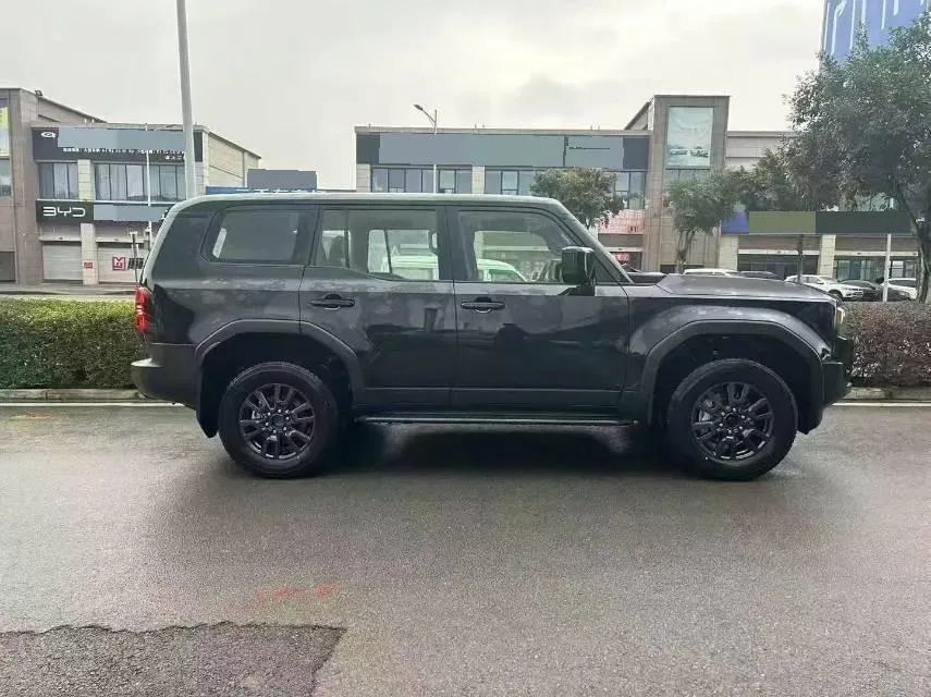 2024 Toyota Land Cruiser Prado 2.4T 282HP L4 8AT Hybrid,autocango,china used car exporter,china ev exporter,chinese used car exporter,chinese used ev exporter