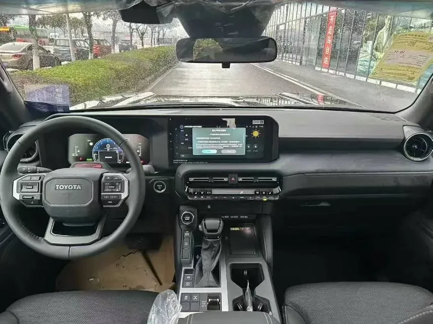 2024 Toyota Land Cruiser Prado 2.4T 282HP L4 8AT Hybrid,autocango,china used car exporter,china ev exporter,chinese used car exporter,chinese used ev exporter