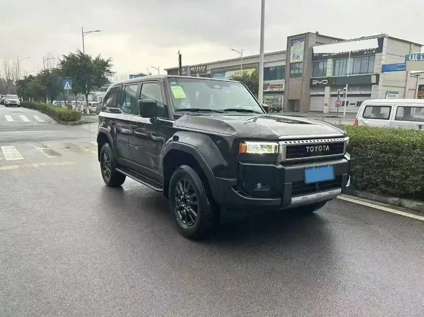 2024 Toyota Land Cruiser Prado 2.4T 282HP L4 8AT Hybrid,autocango,china used car exporter,china ev exporter,chinese used car exporter,chinese used ev exporter