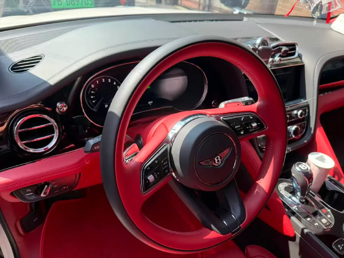 2021 Bentley Bentayga 3.0T 340HP V6 8AT PHEV 17.3KWH,autocango,china used car exporter,china ev exporter,chinese used car exporter,chinese used ev exporter