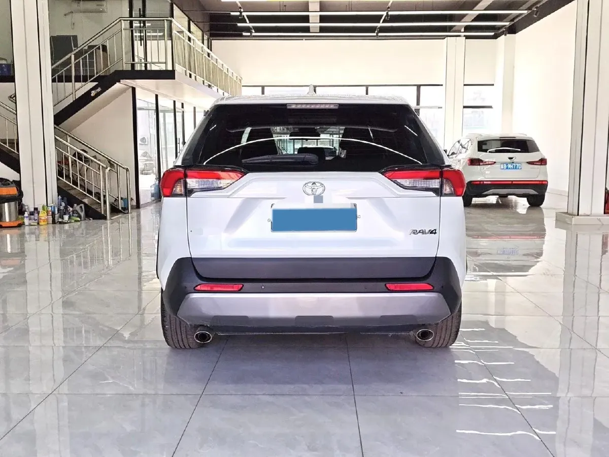 2023 Toyota RAV4 2.0L 171HP L4 CVT,autocango,china used car exporter,china ev exporter,chinese used car exporter,chinese used ev exporter