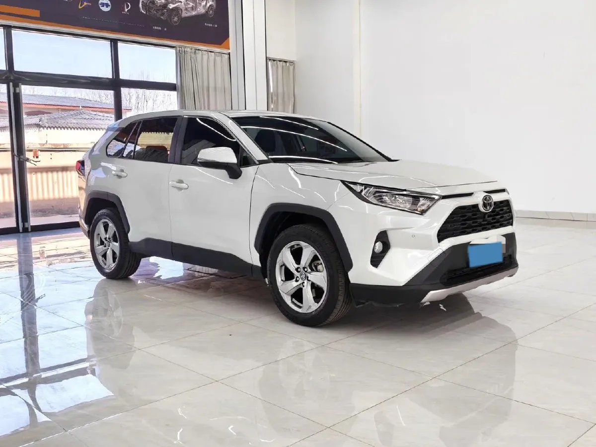 2023 Toyota RAV4 2.0L 171HP L4 CVT,autocango,china used car exporter,china ev exporter,chinese used car exporter,chinese used ev exporter