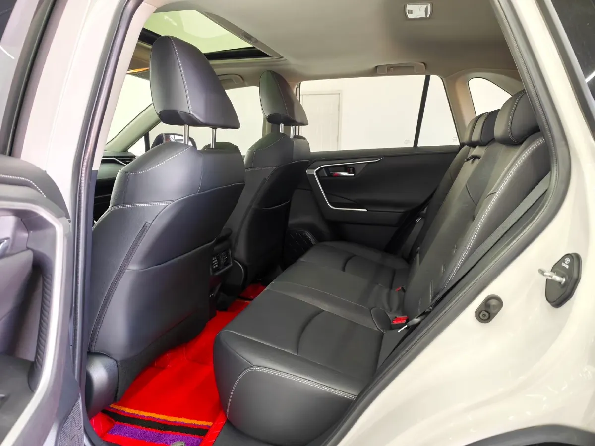 2023 Toyota RAV4 2.0L 171HP L4 CVT,autocango,china used car exporter,china ev exporter,chinese used car exporter,chinese used ev exporter