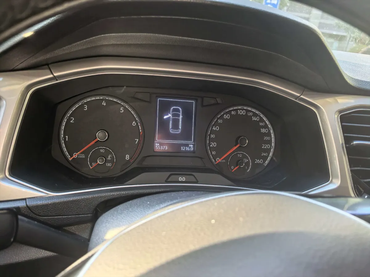 2021 Volkswagen T-Roc 1.4T 150HP L4 7DCT,autocango,china used car exporter,china ev exporter,chinese used car exporter,chinese used ev exporter