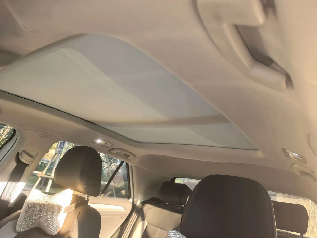 2021 Volkswagen T-Roc 1.4T 150HP L4 7DCT,autocango,china used car exporter,china ev exporter,chinese used car exporter,chinese used ev exporter