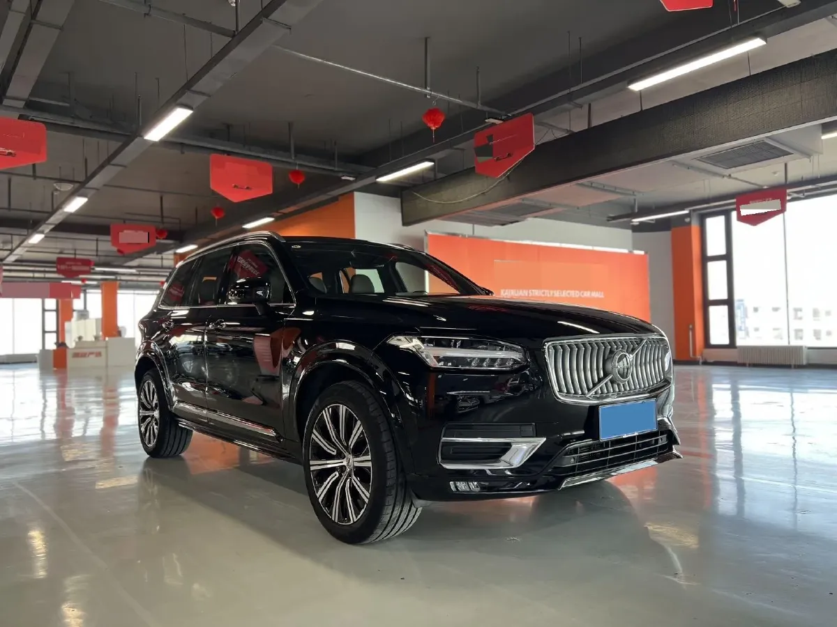 2025 Volvo XC90 2.0T 250HP L4 8AT,autocango,china used car exporter,china ev exporter,chinese used car exporter,chinese used ev exporter