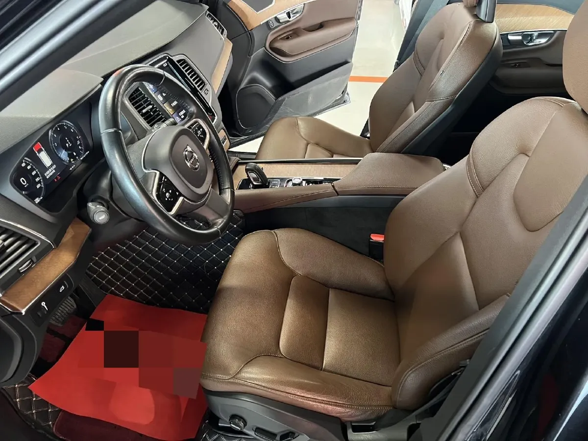 2025 Volvo XC90 2.0T 250HP L4 8AT,autocango,china used car exporter,china ev exporter,chinese used car exporter,chinese used ev exporter