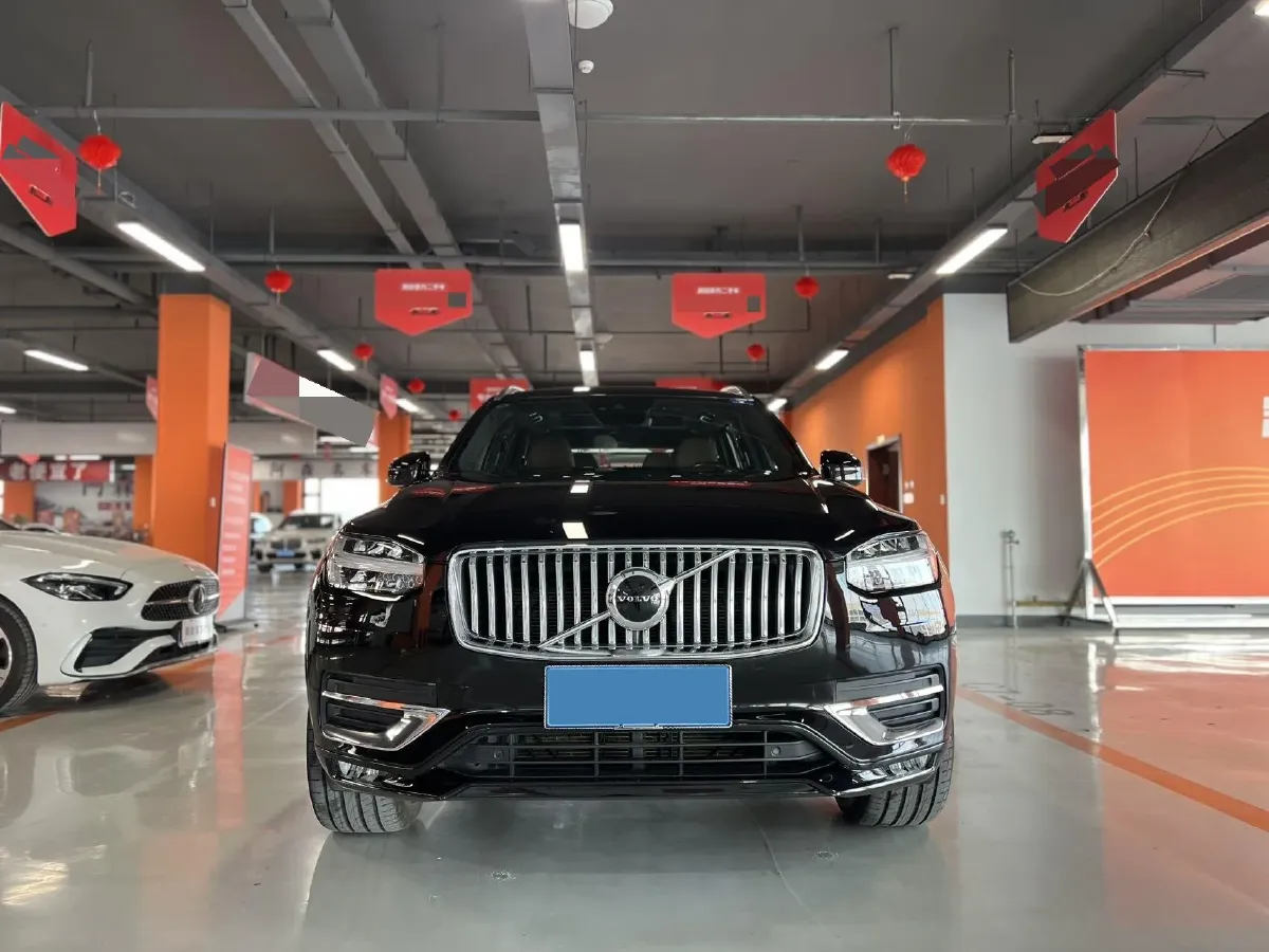 2025 Volvo XC90 2.0T 250HP L4 8AT,autocango,china used car exporter,china ev exporter,chinese used car exporter,chinese used ev exporter