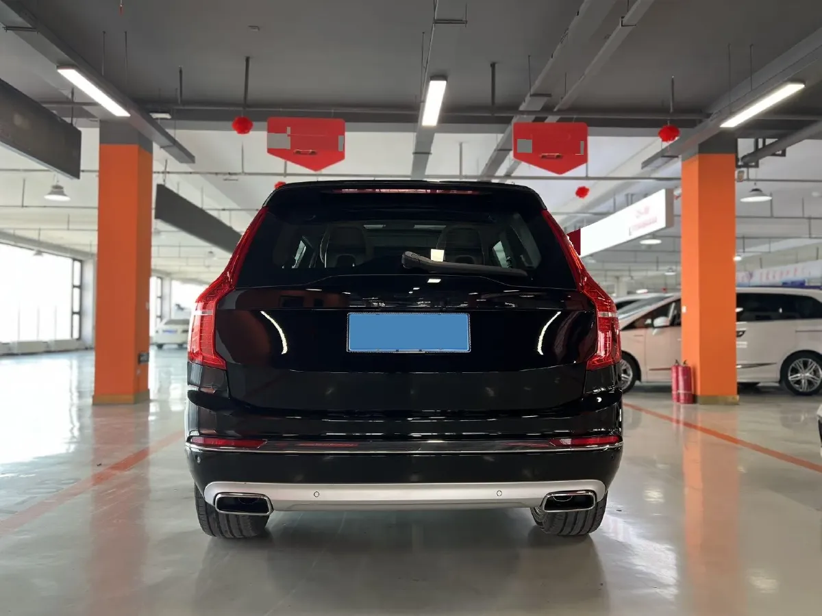 2025 Volvo XC90 2.0T 250HP L4 8AT,autocango,china used car exporter,china ev exporter,chinese used car exporter,chinese used ev exporter