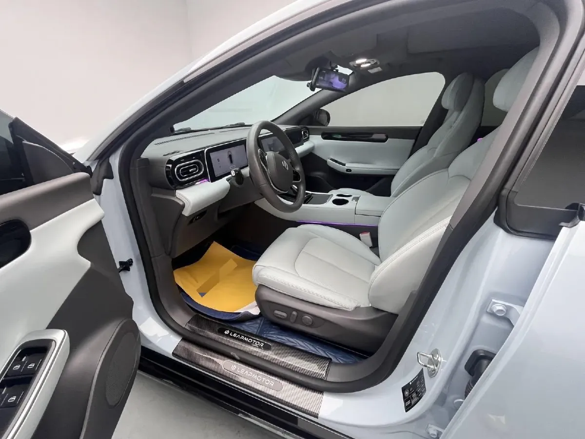 2023 Leapmotor C01 1.5L 95HP L4 REEV 43.7KWH,autocango,china used car exporter,china ev exporter,chinese used car exporter,chinese used ev exporter