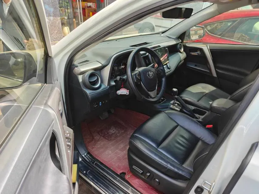 2018 Toyota RAV4 2.0L 151HP L4 CVT,autocango,china used car exporter,china ev exporter,chinese used car exporter,chinese used ev exporter