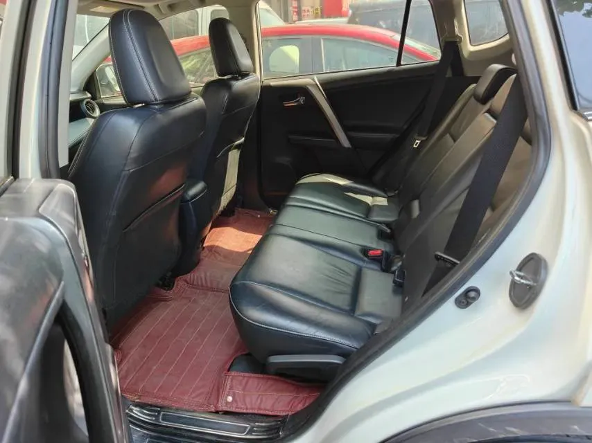 2018 Toyota RAV4 2.0L 151HP L4 CVT,autocango,china used car exporter,china ev exporter,chinese used car exporter,chinese used ev exporter