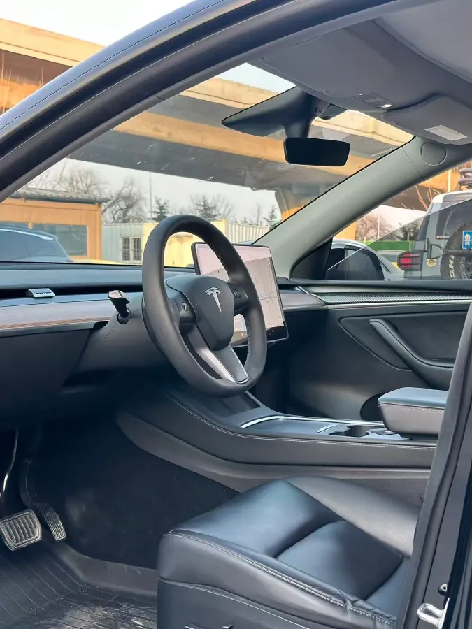 2022 Tesla Model Y BEV 60KWH,autocango,china used car exporter,china ev exporter,chinese used car exporter,chinese used ev exporter