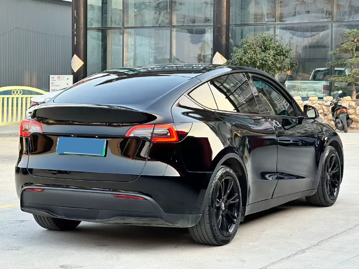 2022 Tesla Model Y BEV 60KWH,autocango,china used car exporter,china ev exporter,chinese used car exporter,chinese used ev exporter