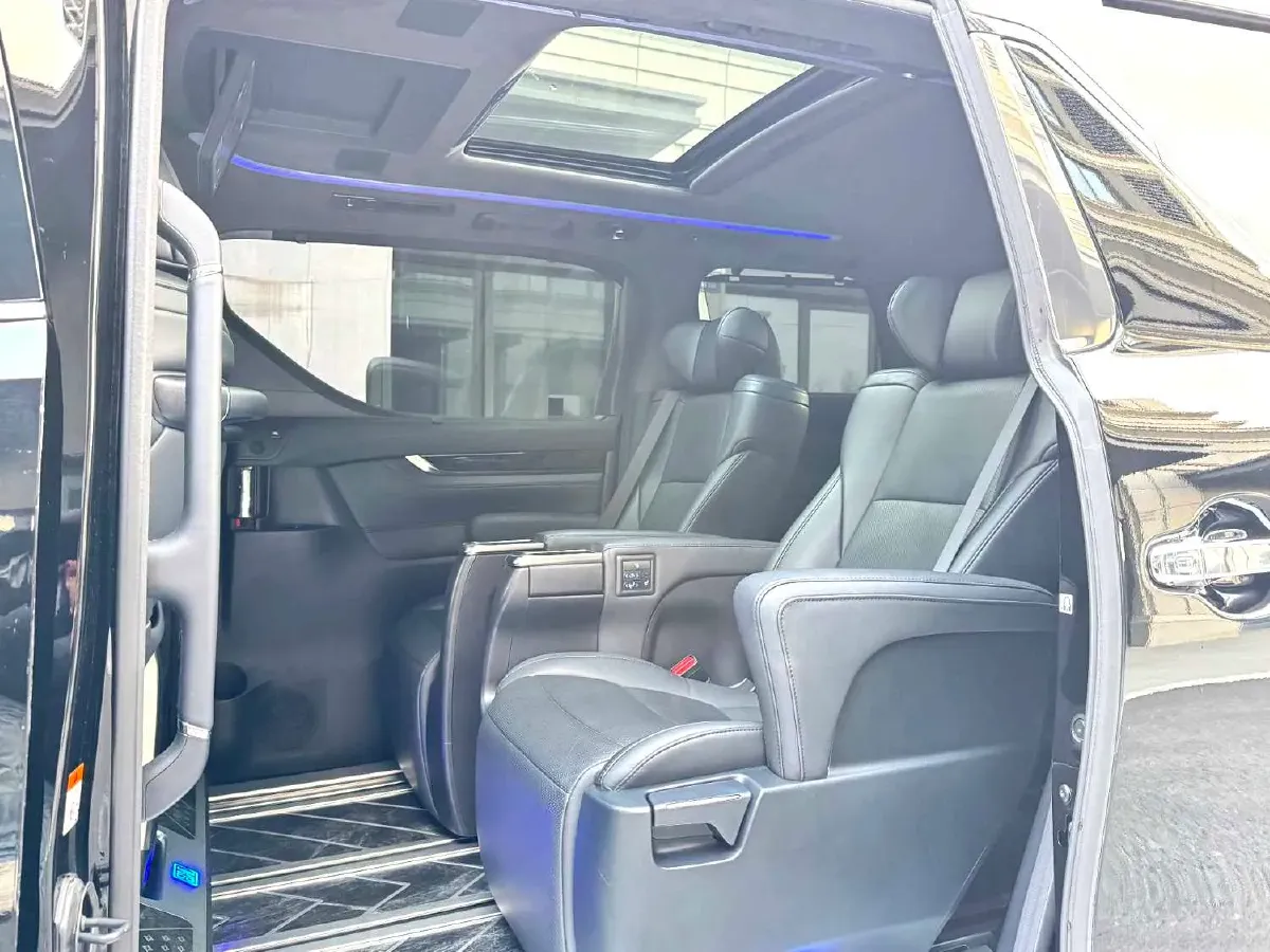 2021 Toyota Vellfire 2.5L 117HP L4 E-CVT Hybrid,autocango,china used car exporter,china ev exporter,chinese used car exporter,chinese used ev exporter