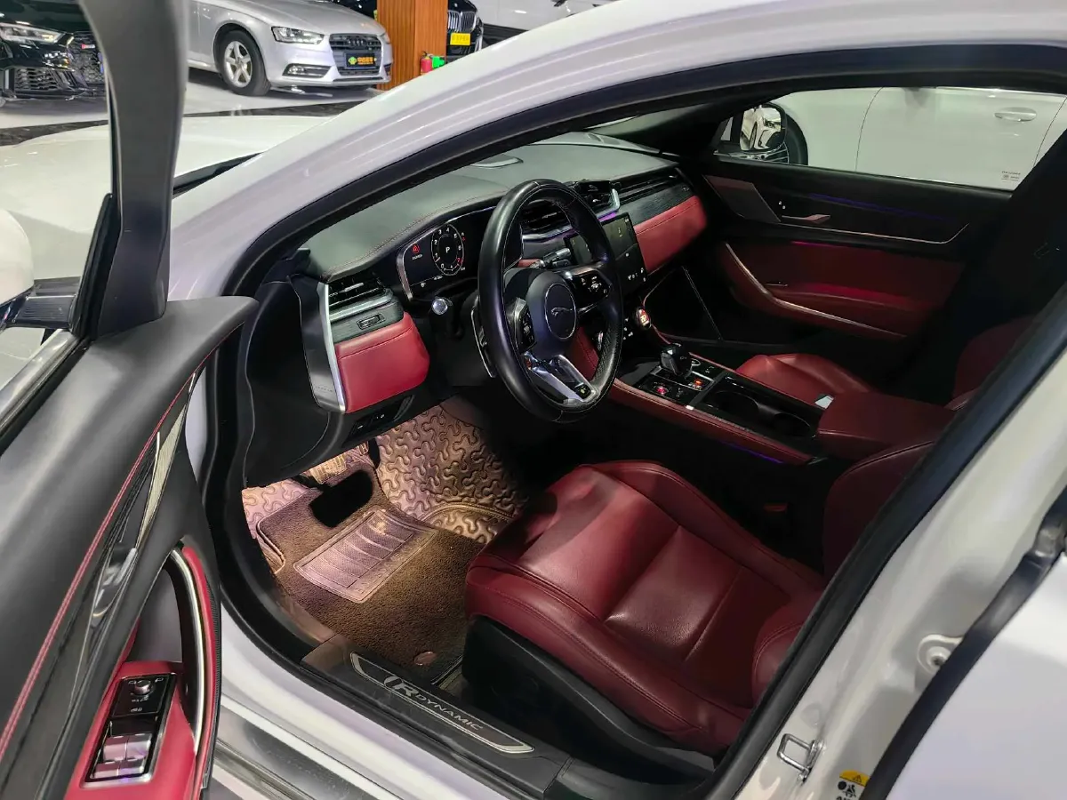 2021 Jaguar XFL 2.0T 250HP L4 8AT,autocango,china used car exporter,china ev exporter,chinese used car exporter,chinese used ev exporter