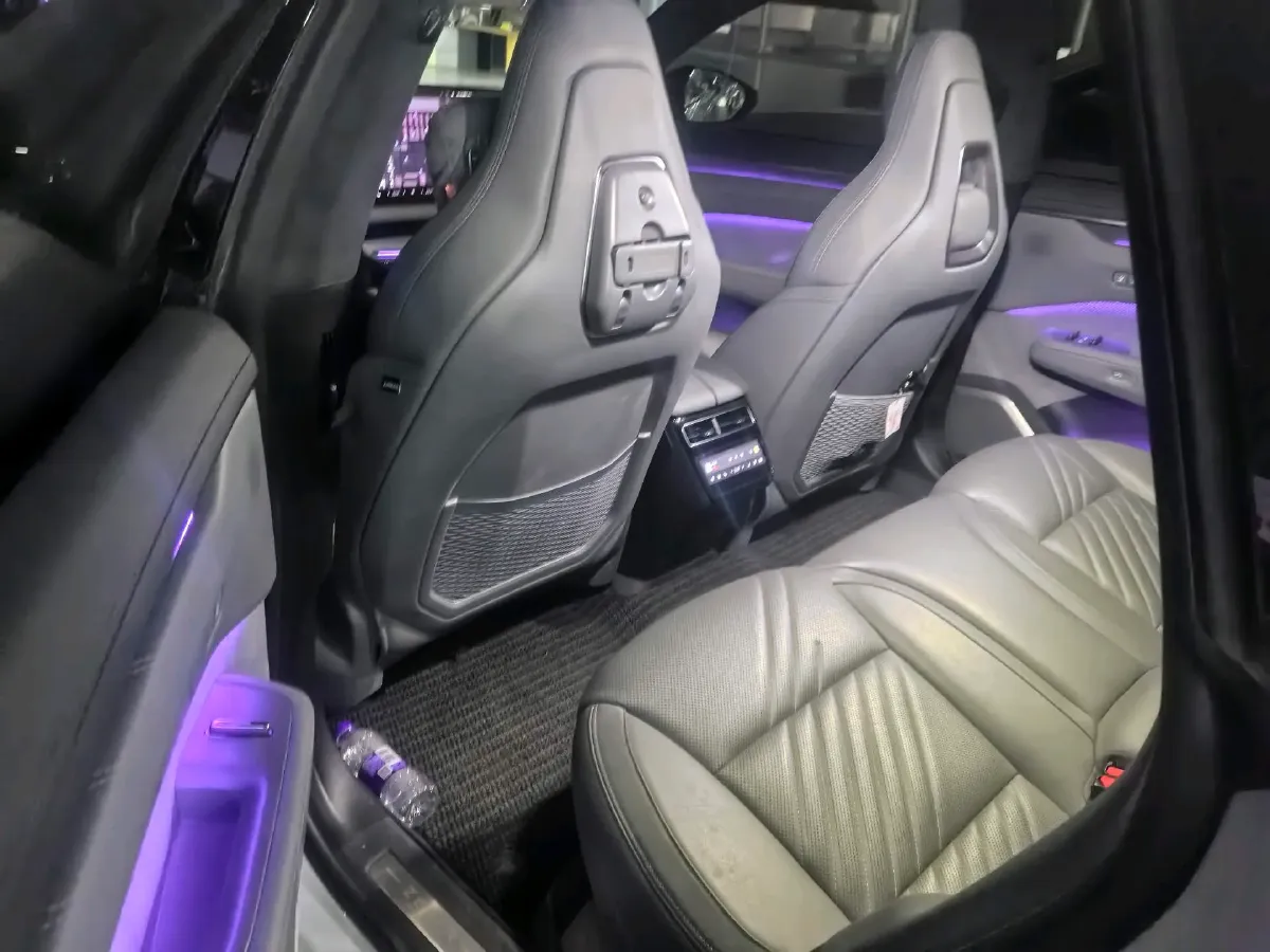 2024 Zeekr 001 BEV 100KWH,autocango,china used car exporter,china ev exporter,chinese used car exporter,chinese used ev exporter