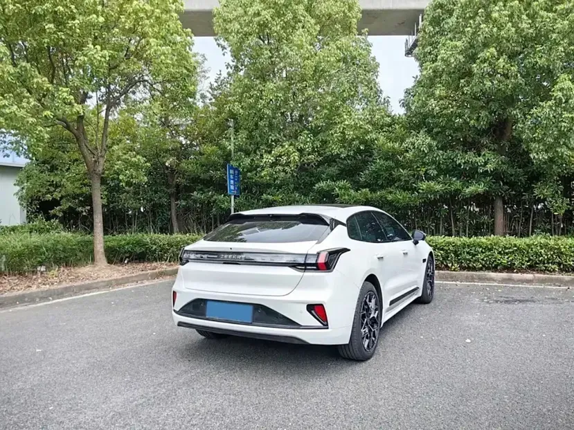 2024 Zeekr 001 BEV 100KWH,autocango,china used car exporter,china ev exporter,chinese used car exporter,chinese used ev exporter