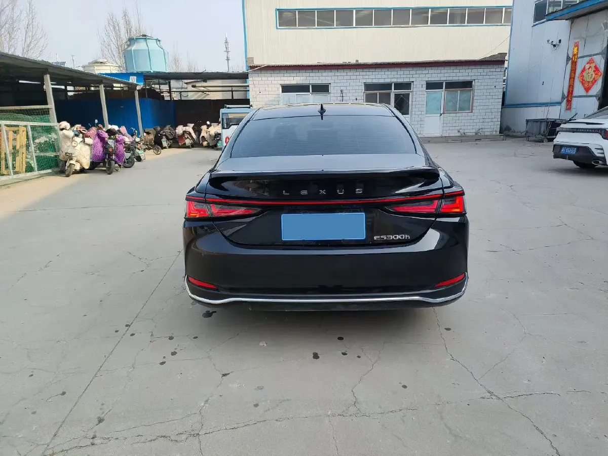 2022 Lexus ES 2.5L 178HP L4 E-CVT Hybrid,autocango,china used car exporter,china ev exporter,chinese used car exporter,chinese used ev exporter