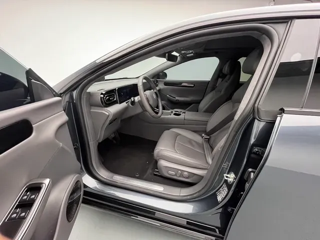 2023 Leapmotor C01 BEV 62.8KWH,autocango,china used car exporter,china ev exporter,chinese used car exporter,chinese used ev exporter