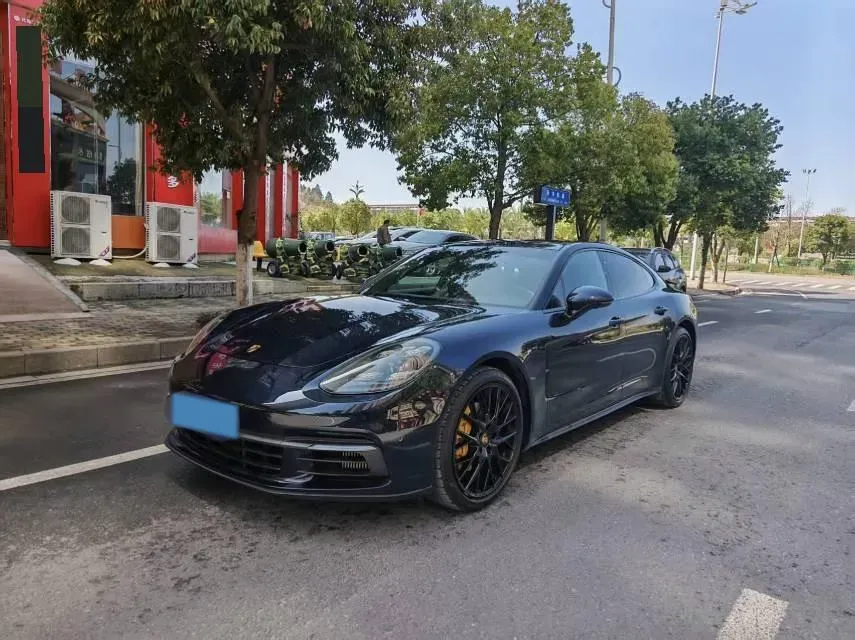 2019 Porsche Panamera 2.9T 330HP V6 8DCT,autocango,china used car exporter,china ev exporter,chinese used car exporter,chinese used ev exporter