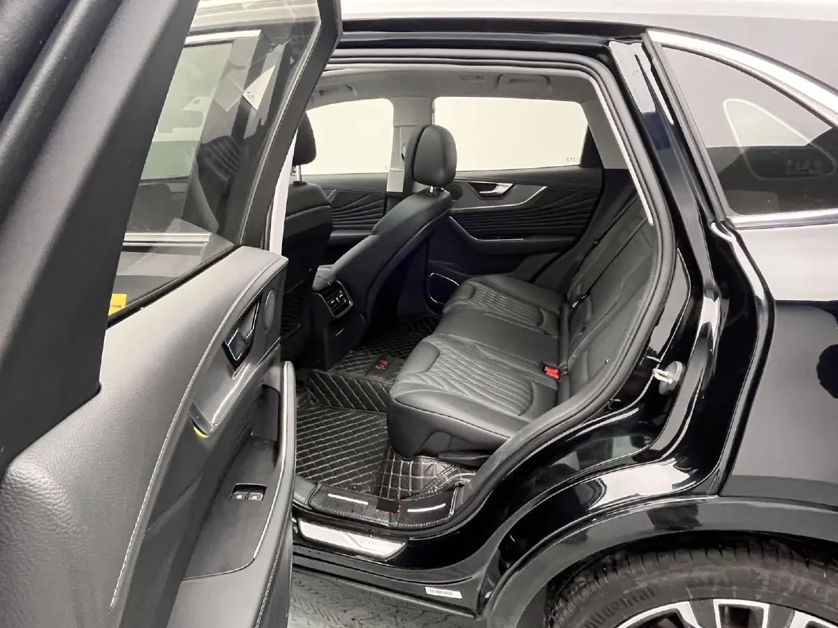 2023 HongQi HS5 2.0T 252HP L4 8AT,autocango,china used car exporter,china ev exporter,chinese used car exporter,chinese used ev exporter