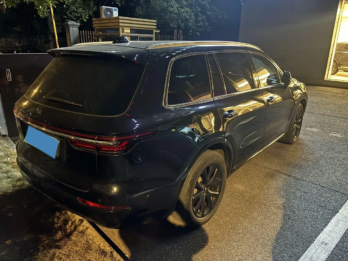 2021 Li ONE Range Extended 131HP REEV 40.5KWH,autocango,china used car exporter,china ev exporter,chinese used car exporter,chinese used ev exporter