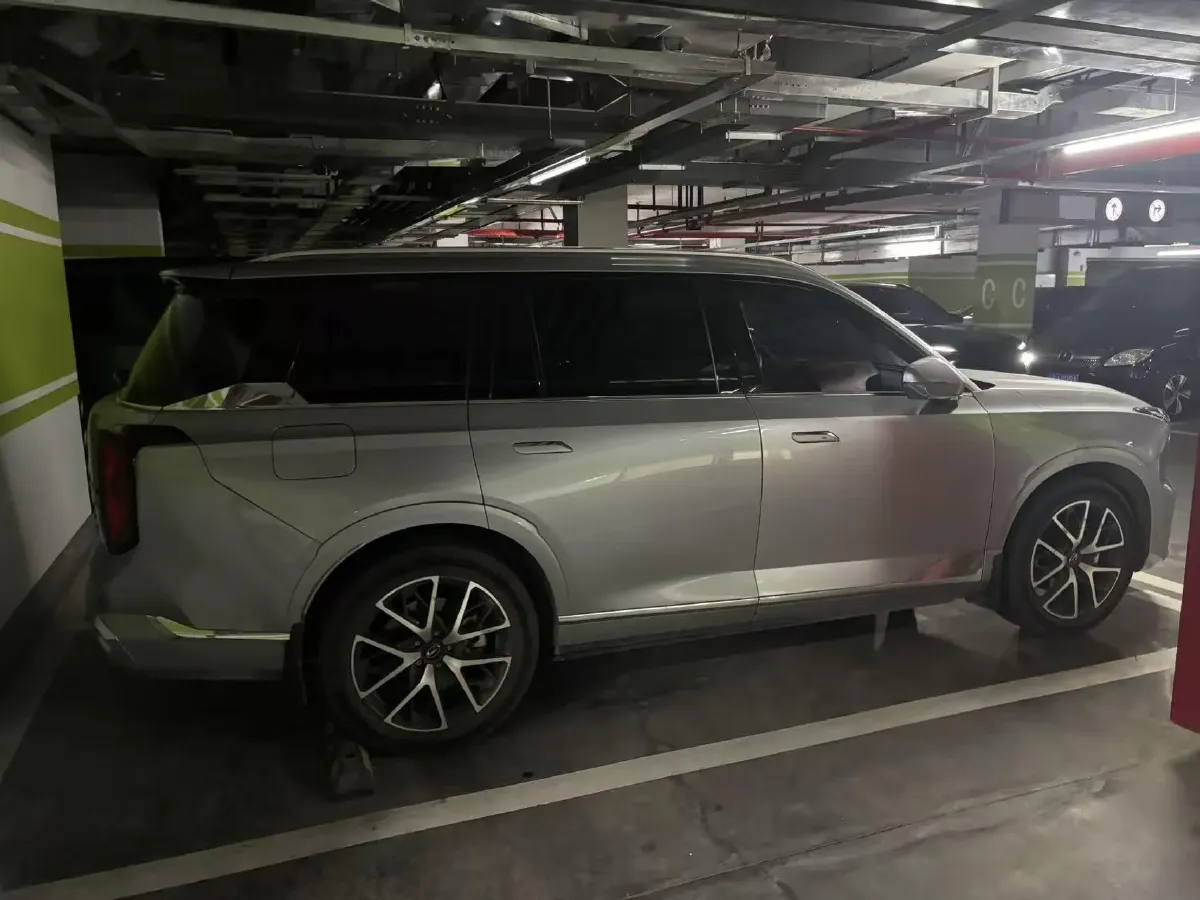 2022 GAC Trumpchi GS8 2.0T 190HP L4 E-CVT Hybrid,autocango,china used car exporter,china ev exporter,chinese used car exporter,chinese used ev exporter