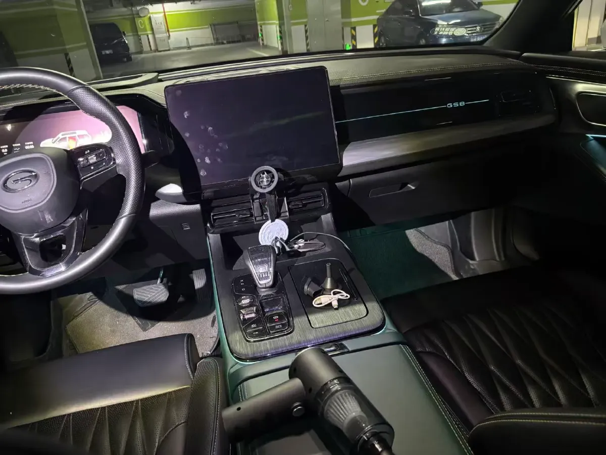 2022 GAC Trumpchi GS8 2.0T 190HP L4 E-CVT Hybrid,autocango,china used car exporter,china ev exporter,chinese used car exporter,chinese used ev exporter