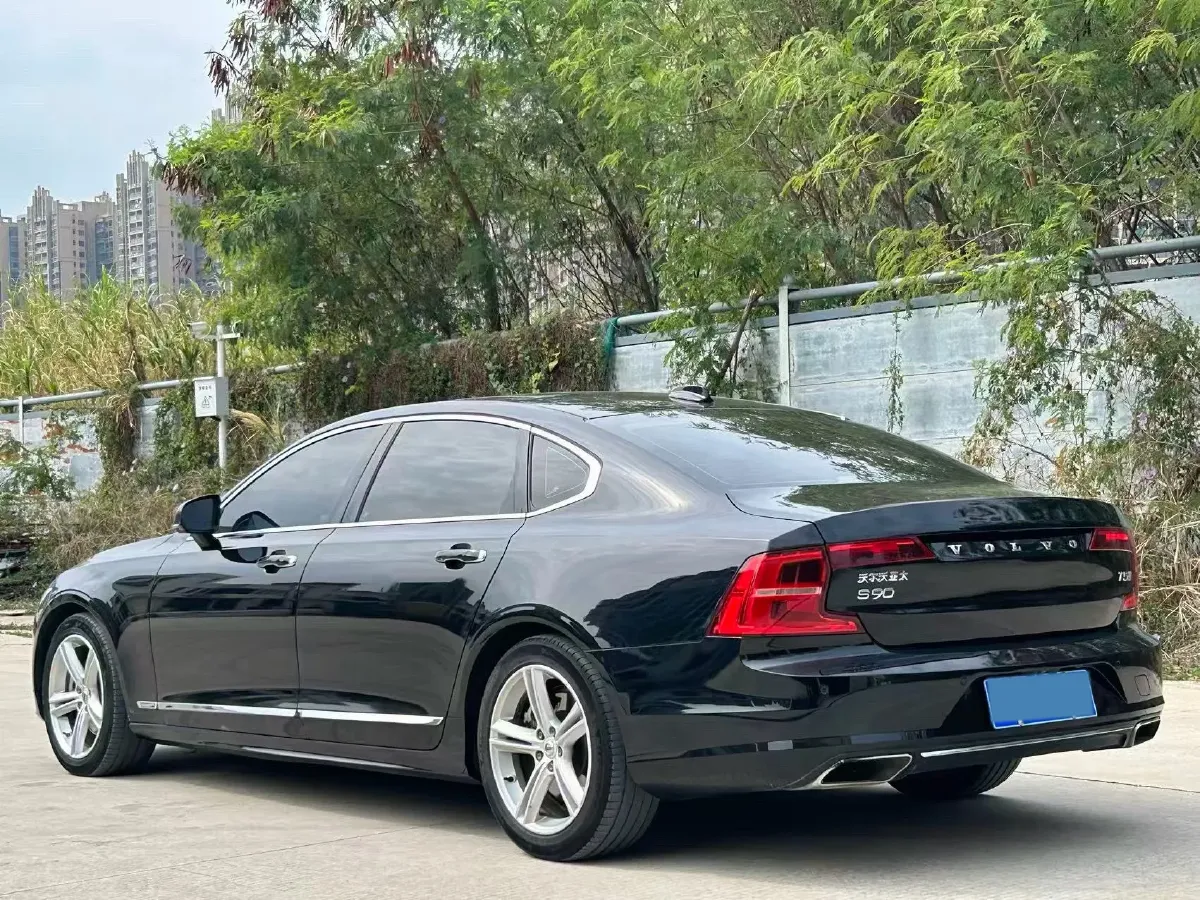 2020 Volvo S90 2.0T 254HP L4 8AT,autocango,china used car exporter,china ev exporter,chinese used car exporter,chinese used ev exporter