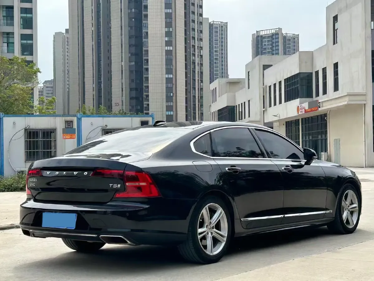 2020 Volvo S90 2.0T 254HP L4 8AT,autocango,china used car exporter,china ev exporter,chinese used car exporter,chinese used ev exporter