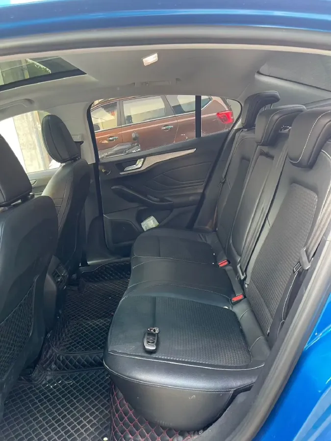 2020 Ford Focus 1.5T 174HP L3 8AT,autocango,china used car exporter,china ev exporter,chinese used car exporter,chinese used ev exporter