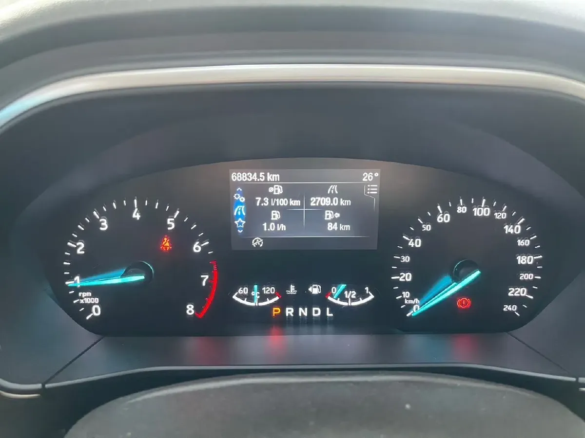 2020 Ford Focus 1.5T 174HP L3 8AT,autocango,china used car exporter,china ev exporter,chinese used car exporter,chinese used ev exporter