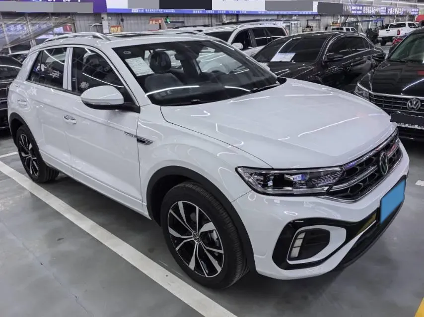 2025 Volkswagen T-Roc 1.5T 160HP L4 7DCT,autocango,china used car exporter,china ev exporter,chinese used car exporter,chinese used ev exporter