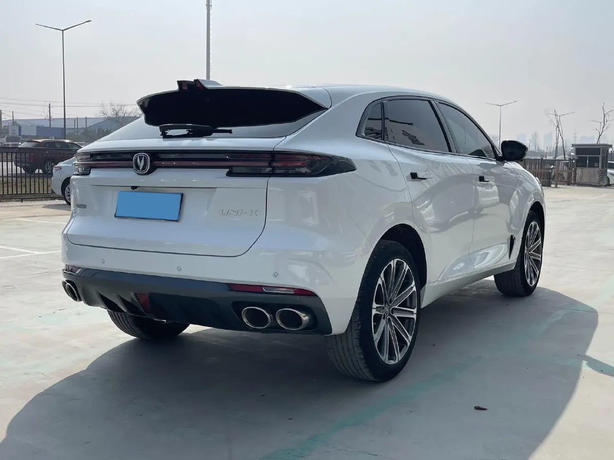 2021 ChangAn UNI-K 2.0T 233HP L4 8AT,autocango,china used car exporter,china ev exporter,chinese used car exporter,chinese used ev exporter