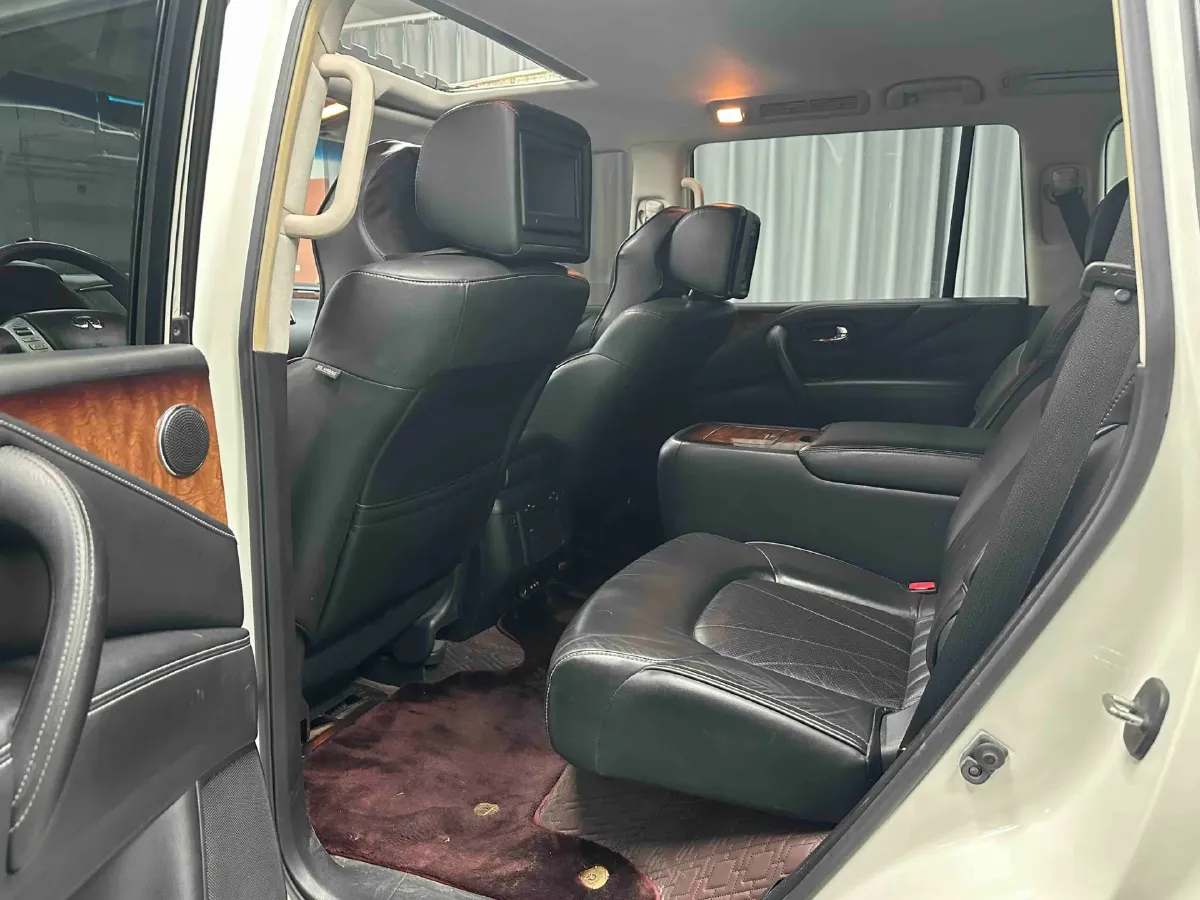 2016 Infiniti QX80 5.6L 398HP V8 7AT,autocango,china used car exporter,china ev exporter,chinese used car exporter,chinese used ev exporter