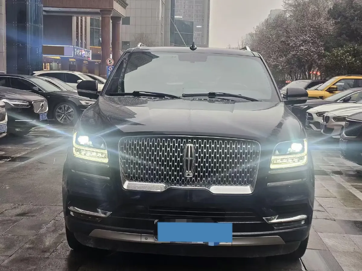 2019 Lincoln Navigator 3.5T 388HP V6 10AT,autocango,china used car exporter,china ev exporter,chinese used car exporter,chinese used ev exporter